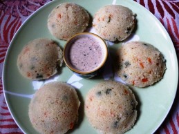Instant and colourful idli made with suji. Recipe